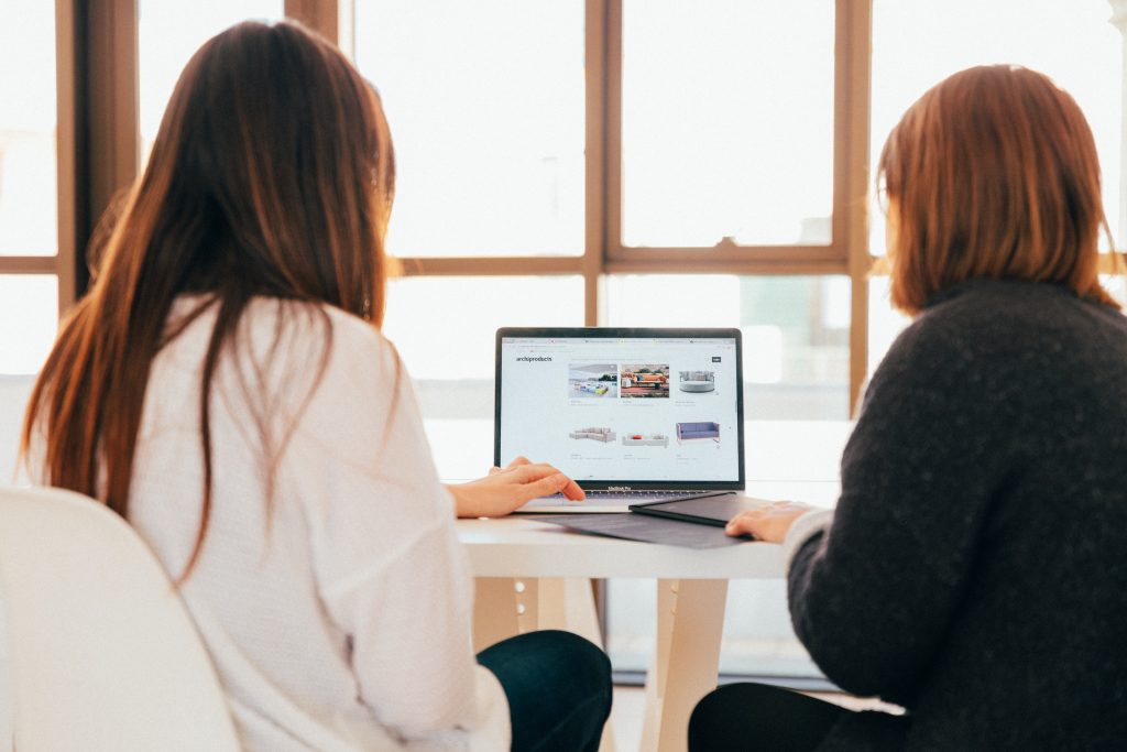 Women with laptop